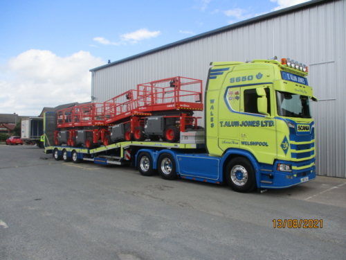 A T Alun Jones lorry with four SkyJack Scissor Lifts on the back